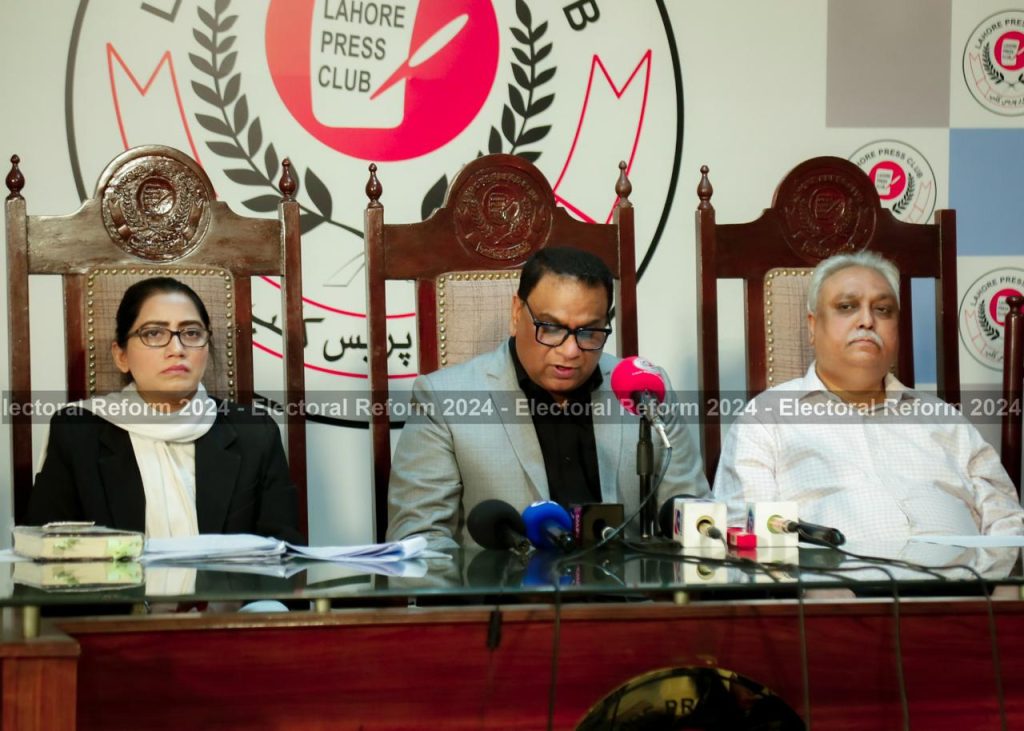 ڈاکٹر جاوید رؤف چیئرمین ریور آف گاڈ منسٹریزکی مذہبی اقلیتوں کے لیے دوہری ووٹنگ کے حقوق کے لئے پریس کانفرنس ۔